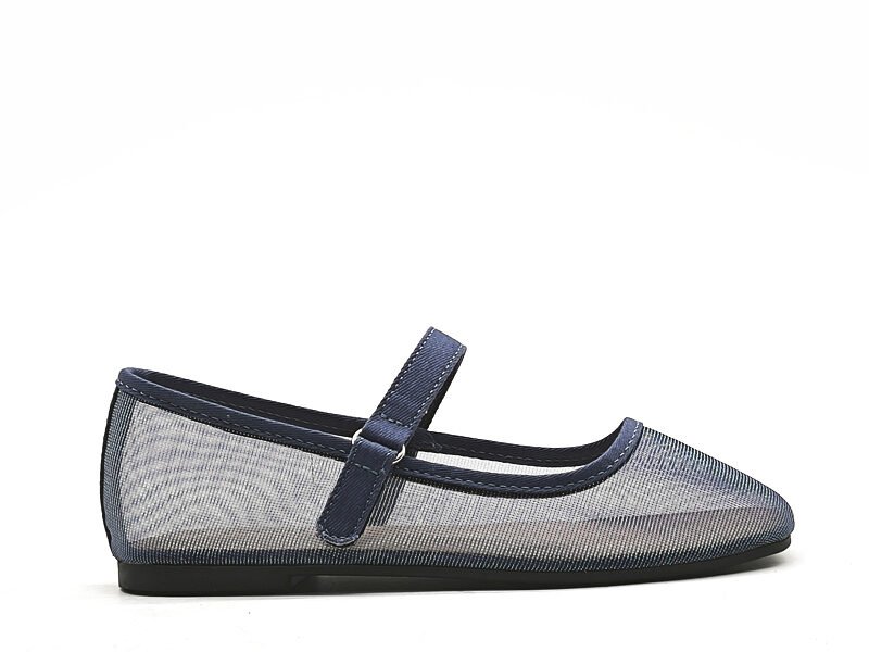 Lightweight Mesh Mary Jane Shoes