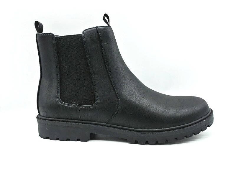 Durable Black Chelsea Boots for Everyday Wear